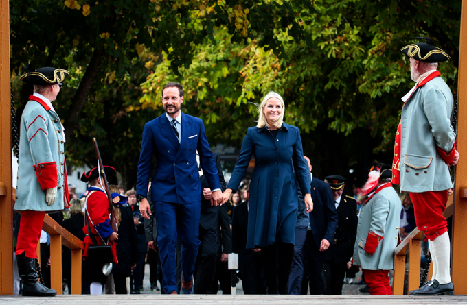 Kronprinsparet på Fredriksvern festning. Foto: Llise Åserud, NTB scanpix